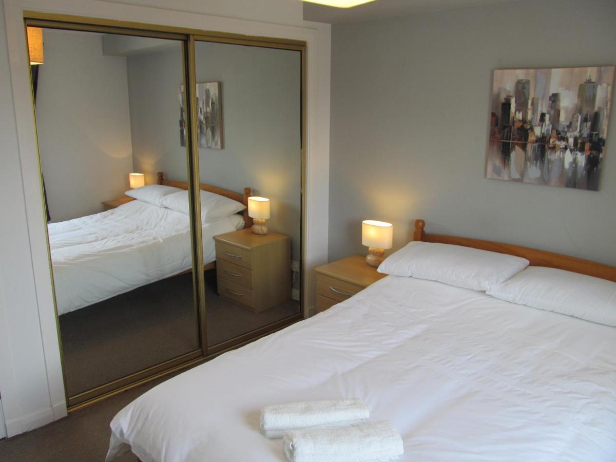The Granite City - Modern City Centre Apartment แอเบอร์ดีน ภายนอก รูปภาพ